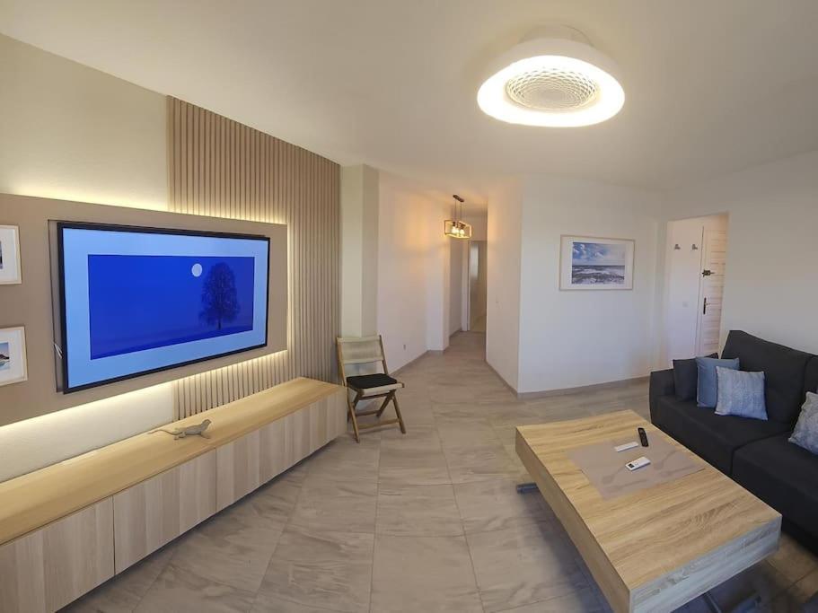 Symphony Sunrise, With Stunning Sea Views And Short Walk To The Beach By Namaste Elite Torremolinos Exterior photo
