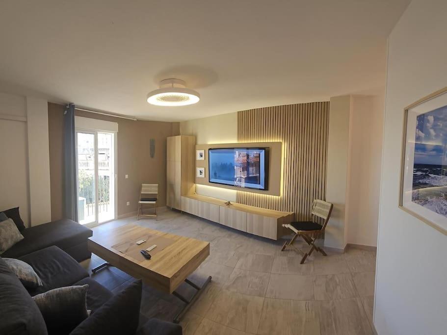 Symphony Sunrise, With Stunning Sea Views And Short Walk To The Beach By Namaste Elite Torremolinos Exterior photo